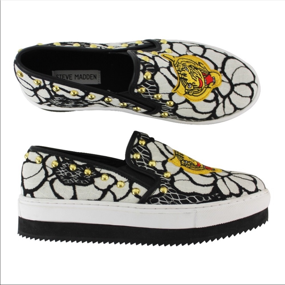 🛍SOLD🛍 Steve Madden Studded Lion Head Sneakers
